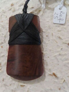 New Zealand Ancient Kauri Toki ref 25